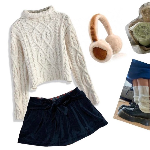 SOLD- Abercrombie & Fitch velvet plaid winter Mini Skirt Navy Blue - Picture 3 of 4